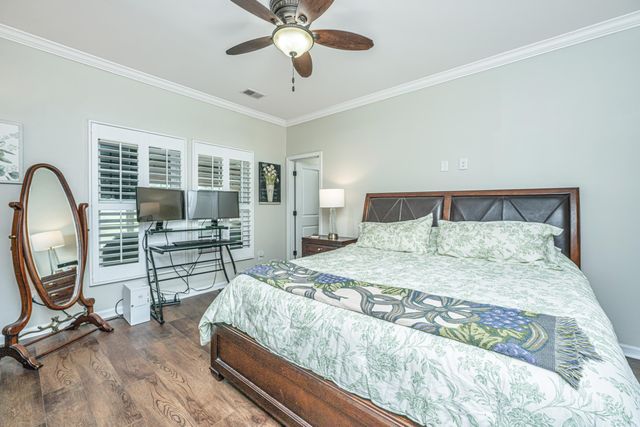 1548 Oldenburg Drive, Mount Pleasant, SC 29429