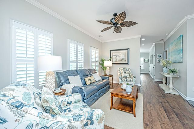 1548 Oldenburg Drive, Mount Pleasant, SC 29429