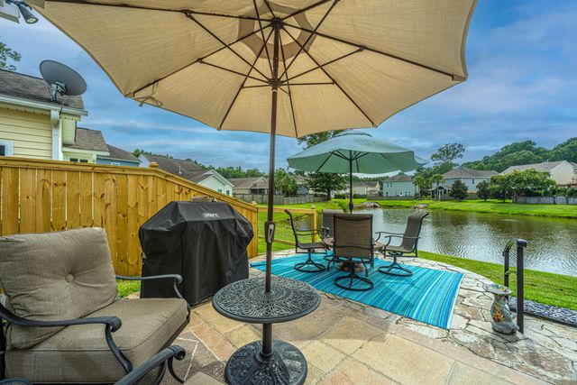 1548 Oldenburg Drive, Mount Pleasant, SC 29429