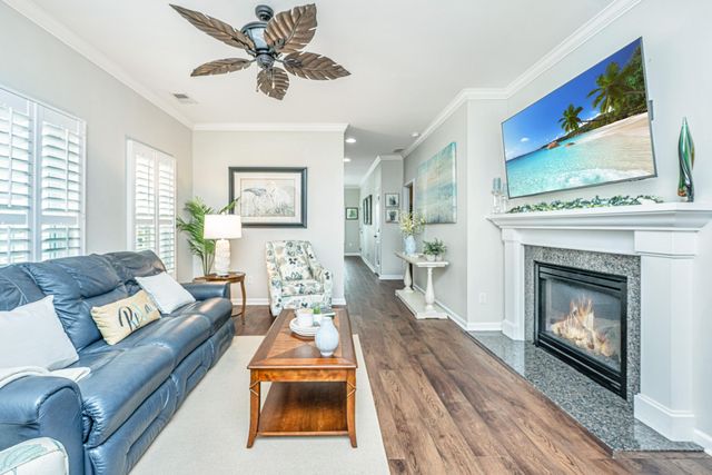 1548 Oldenburg Drive, Mount Pleasant, SC 29429