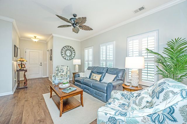 1548 Oldenburg Drive, Mount Pleasant, SC 29429