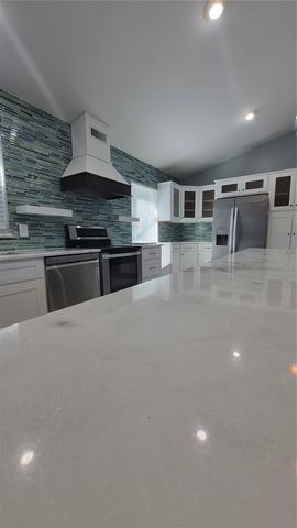 614 CARIBOU COURT, Kissimmee, FL 34759