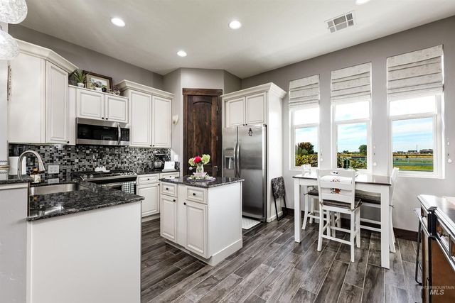 4563 W Cornerstone Lane, Eagle, ID 83616