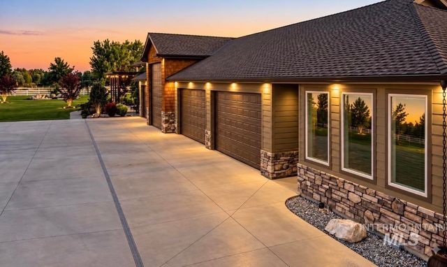 4563 W Cornerstone Lane, Eagle, ID 83616