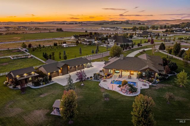 4563 W Cornerstone Lane, Eagle, ID 83616