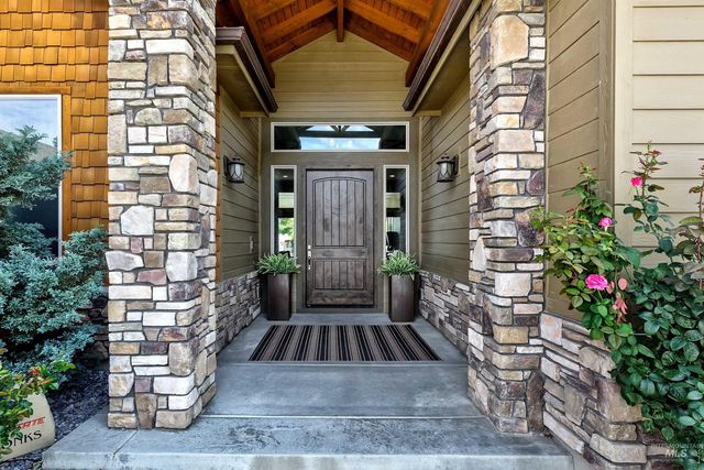 4563 W Cornerstone Lane, Eagle, ID 83616
