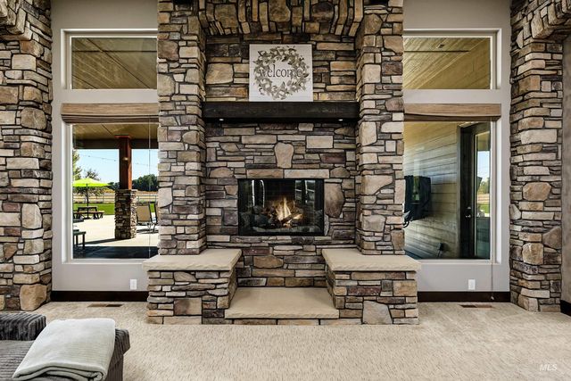 4563 W Cornerstone Lane, Eagle, ID 83616