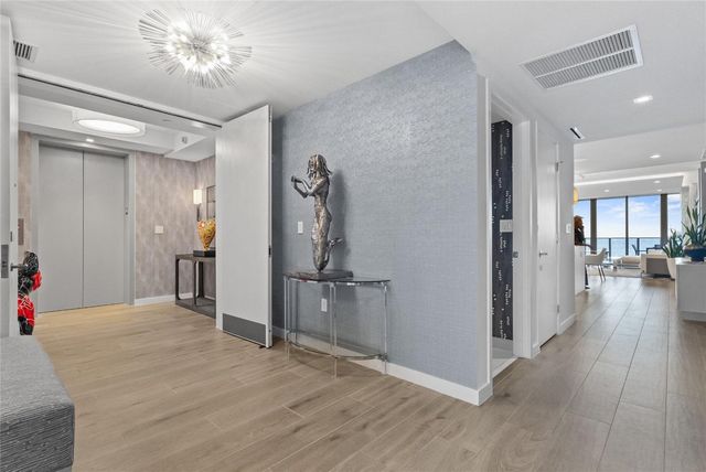 1116 N Ocean Boulevard 301, Pompano Beach, FL 33062