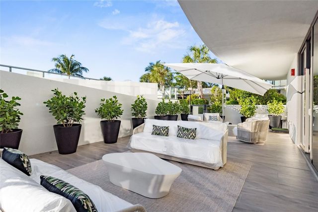 1116 N Ocean Boulevard 301, Pompano Beach, FL 33062