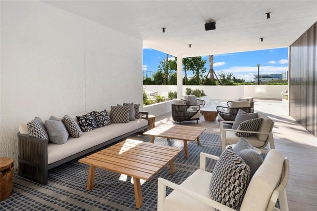 1116 N Ocean Boulevard 301, Pompano Beach, FL 33062