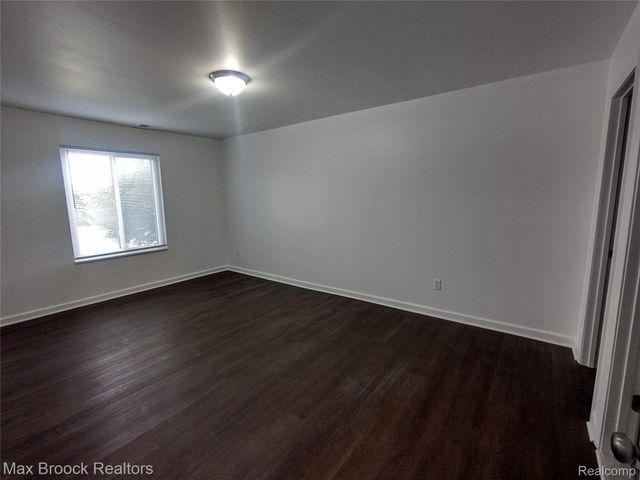 43347 Cape Drive, Sterling Heights, MI 48313