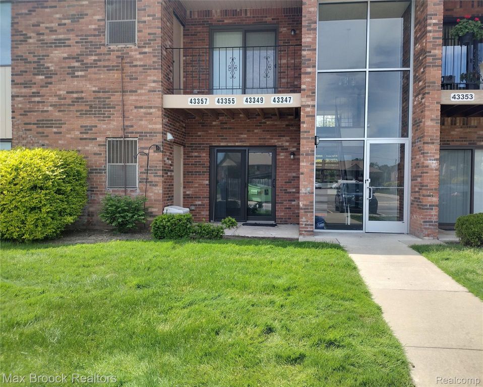 43347 Cape Drive, Sterling Heights, MI 48313