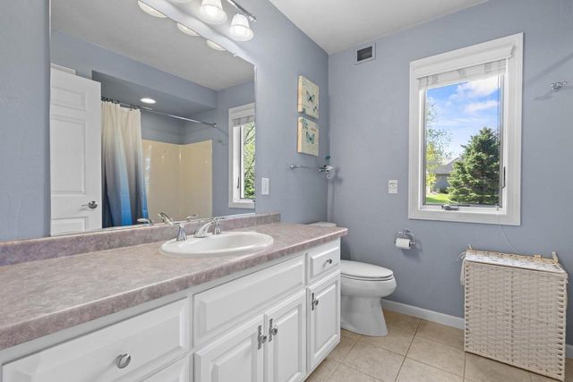 8045 SAQUARO COURT, Neenah, WI 54956