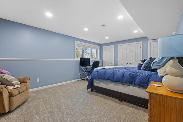 8045 SAQUARO COURT, Neenah, WI 54956