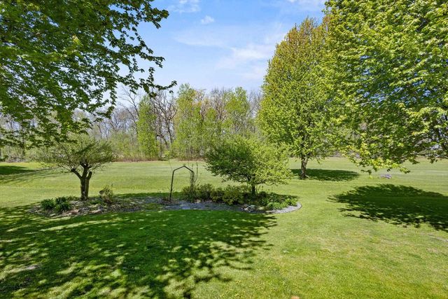 8045 SAQUARO COURT, Neenah, WI 54956