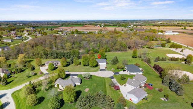 8045 SAQUARO COURT, Neenah, WI 54956