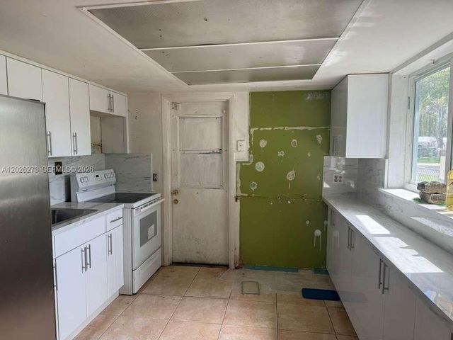 3850 SW 59th Ter, Davie, FL 33314
