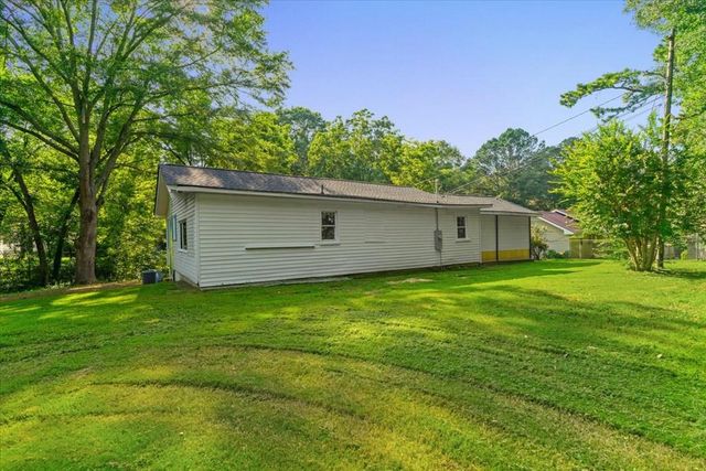 1320 Coker Drive, Dalton, GA 30721