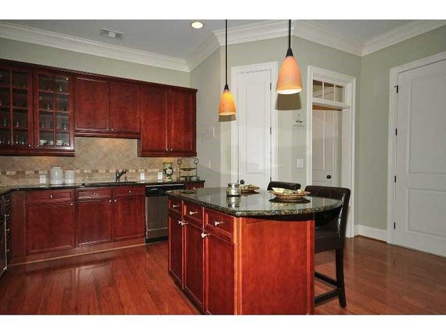 3635 E Paces Circle 1107, Atlanta, GA 30326