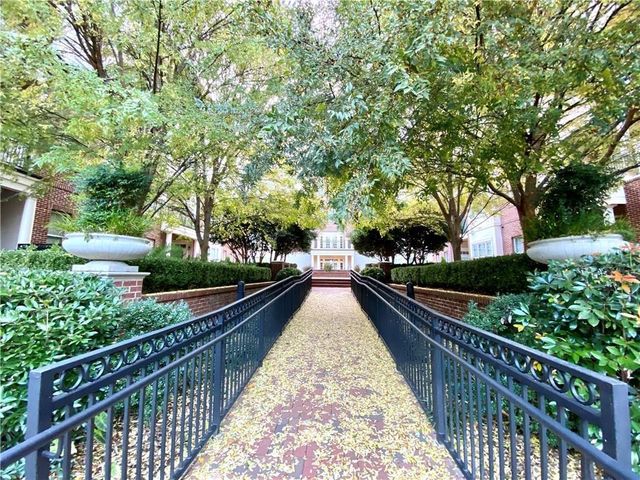 3635 E Paces Circle 1107, Atlanta, GA 30326