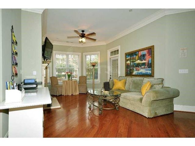 3635 E Paces Circle 1107, Atlanta, GA 30326