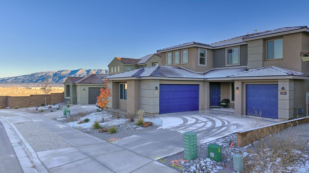 2245 Sandra Loop NE, Rio Rancho, NM 87144