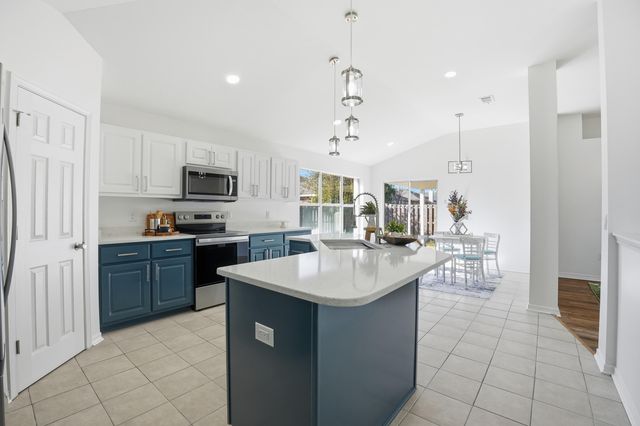 1626 Fenwick Avenue, Fort Walton Beach, FL 32547