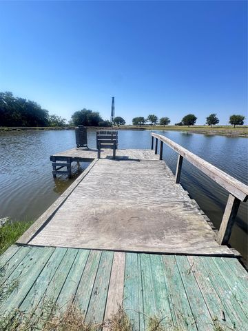 939 Knape RD, La Grange, TX 78945