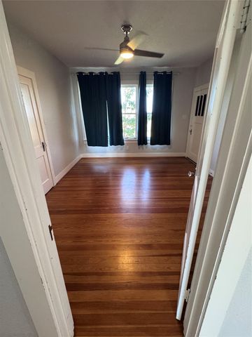 939 Knape RD, La Grange, TX 78945