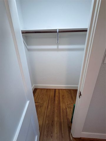 939 Knape RD, La Grange, TX 78945