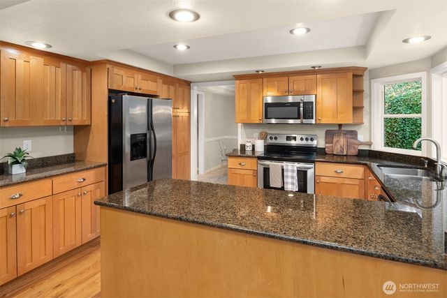 13265 SE 55th Place, Bellevue, WA 98006