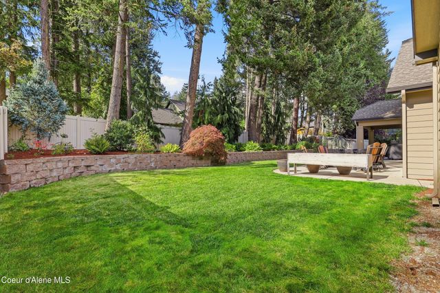 11763 N Rocking R RD, Hayden, ID 83835