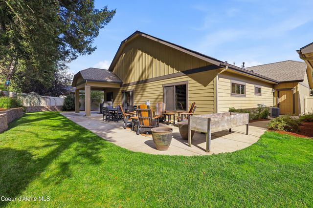 11763 N Rocking R RD, Hayden, ID 83835