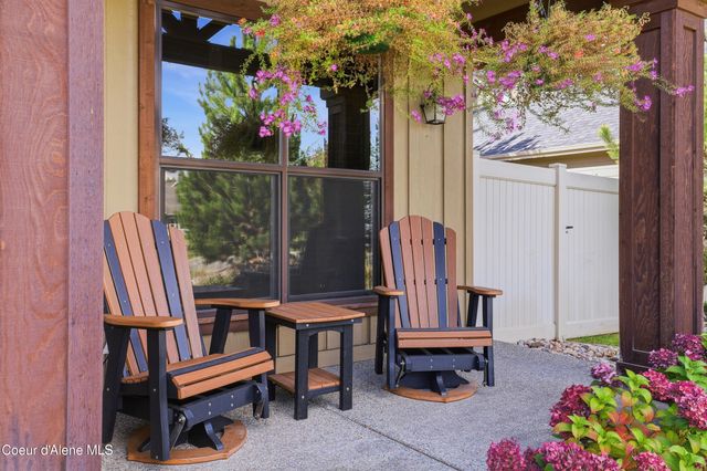 11763 N Rocking R RD, Hayden, ID 83835