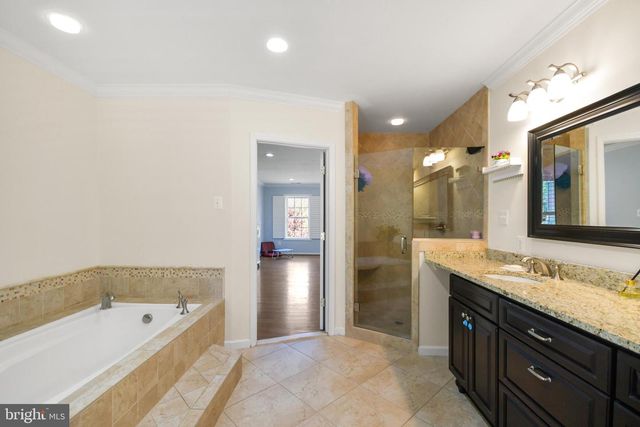 24604 CUTSAIL DR, Damascus, MD 20872