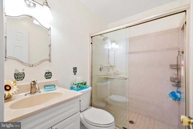 24604 CUTSAIL DR, Damascus, MD 20872