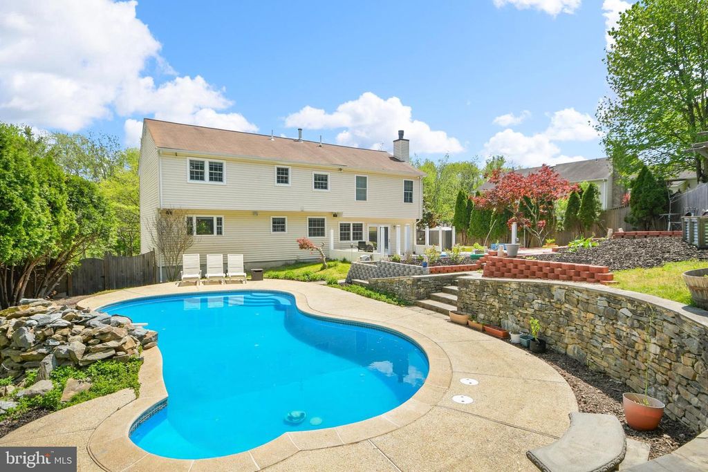 Image 23 of property listing at 24604 CUTSAIL DR, Damascus, MD 20872