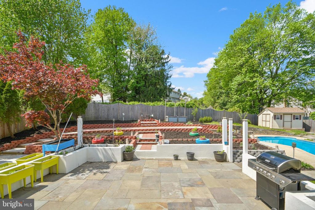 Image 24 of property listing at 24604 CUTSAIL DR, Damascus, MD 20872