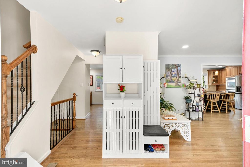 Image 25 of property listing at 24604 CUTSAIL DR, Damascus, MD 20872