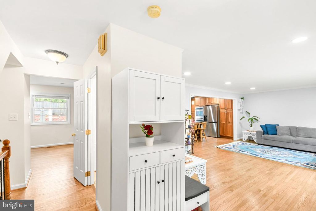 Image 26 of property listing at 24604 CUTSAIL DR, Damascus, MD 20872