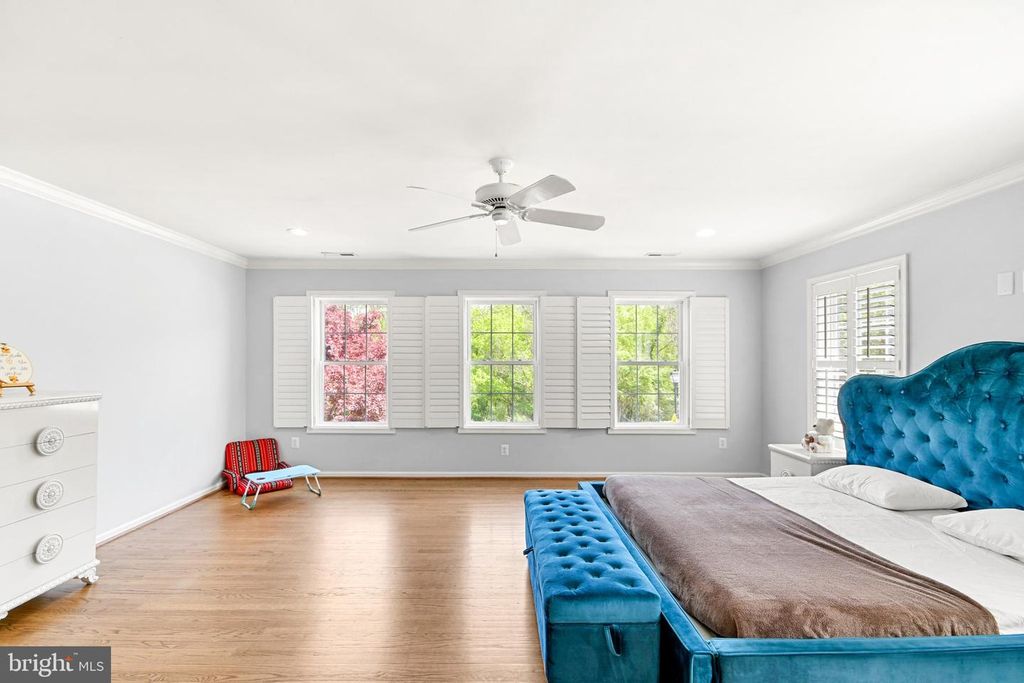 Image 38 of property listing at 24604 CUTSAIL DR, Damascus, MD 20872