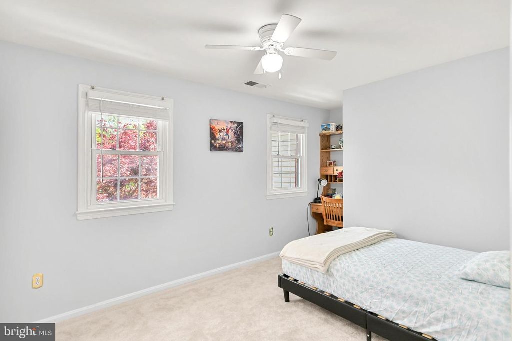 Image 42 of property listing at 24604 CUTSAIL DR, Damascus, MD 20872