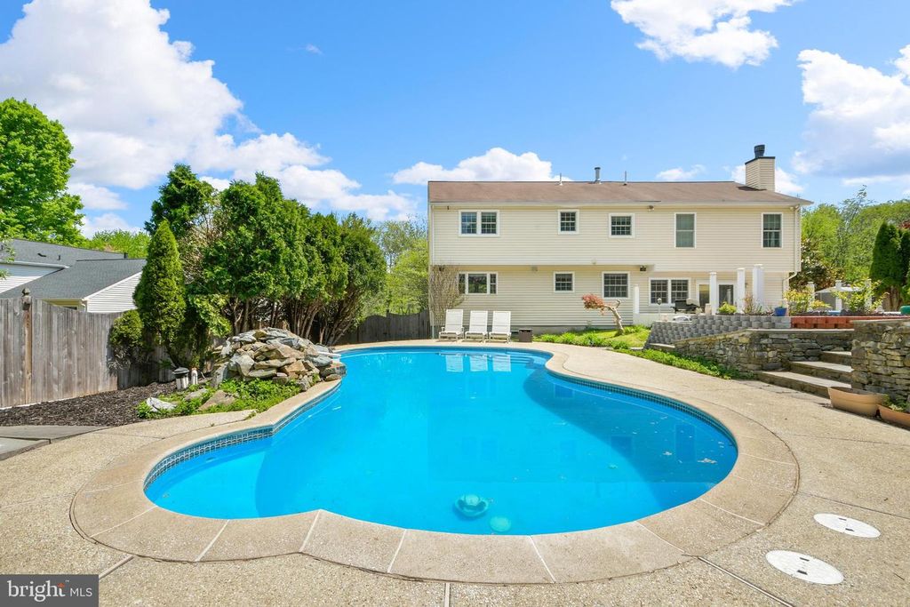 Image 53 of property listing at 24604 CUTSAIL DR, Damascus, MD 20872