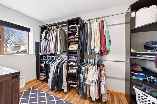 9489 Hames Avenue S, Cottage Grove, MN 55016