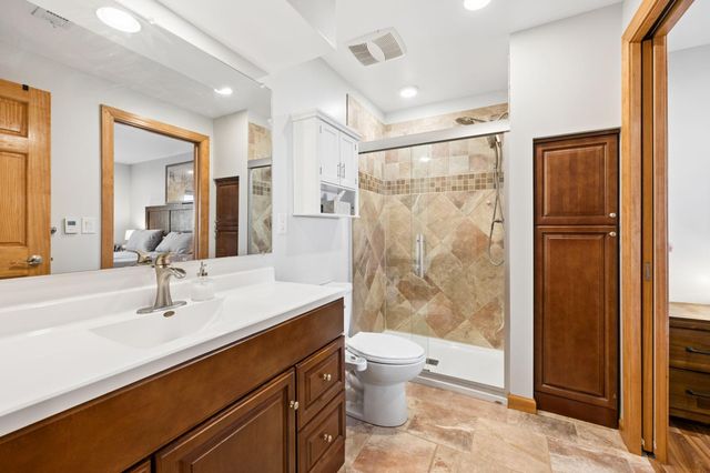 9489 Hames Avenue S, Cottage Grove, MN 55016