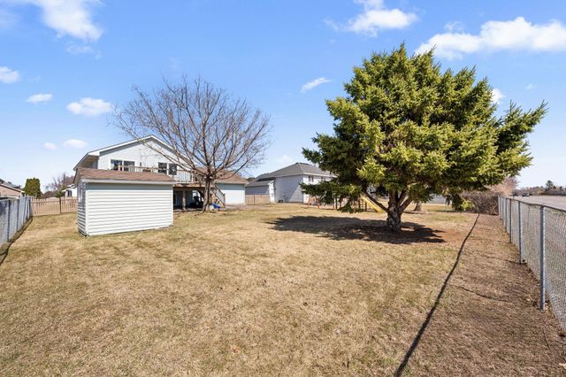 9489 Hames Avenue S, Cottage Grove, MN 55016