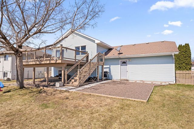 9489 Hames Avenue S, Cottage Grove, MN 55016