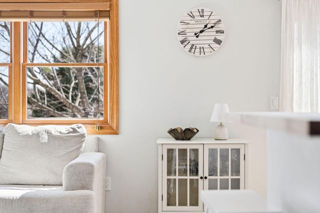 9489 Hames Avenue S, Cottage Grove, MN 55016