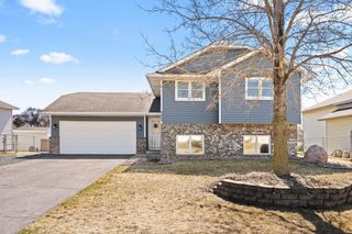 9489 Hames Avenue S, Cottage Grove, MN 55016
