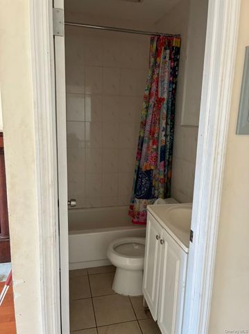 107 Beadel Street 2nd Floor, Brooklyn, NY 11222